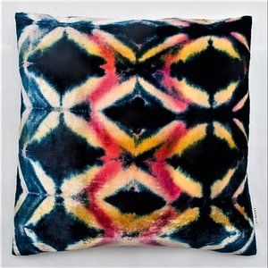 Handmade, Hand dyed Shibori Pillow. 19"X19".